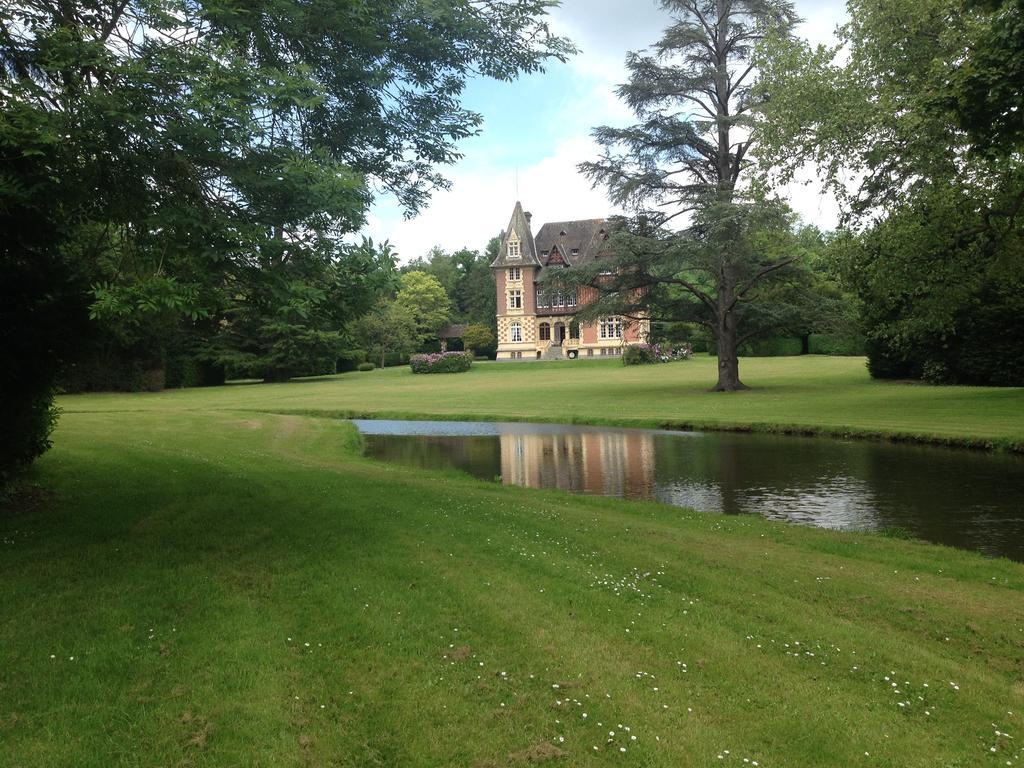 Le Manoir De Benedicte B&B Cahan Экстерьер фото